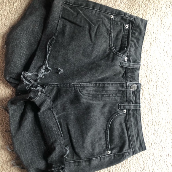 Garage Black Mom Shorts - Picture 2 of 4